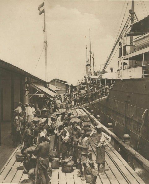 Belawan Harbour & Laborers, Sumatra, Indonesia, Kleingrothe Photogravure 1900, close-up 3