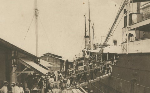 Belawan Harbour & Laborers, Sumatra, Indonesia, Kleingrothe Photogravure 1900, close-up 5