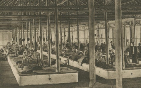 Sorting Tobacco in Lengths and Colors, Sumatra, Kleingrothe Photogravure c.1900, close-up 3